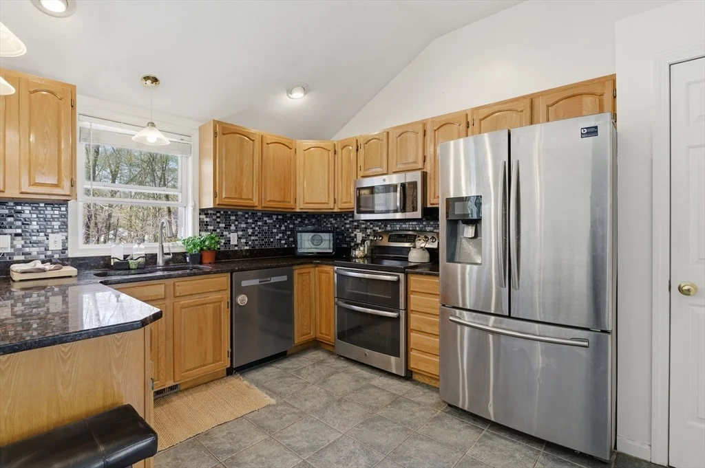 Photo of 19 Fairfield Dr