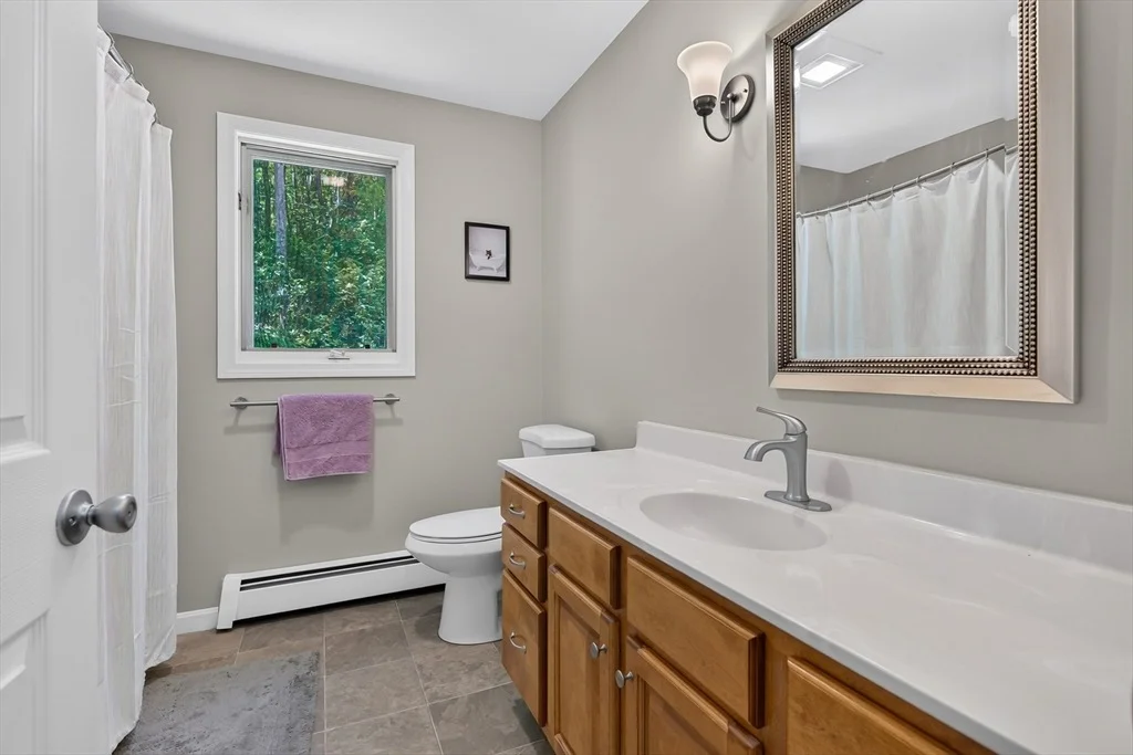 Photo of 170 Queen Lake Rd
