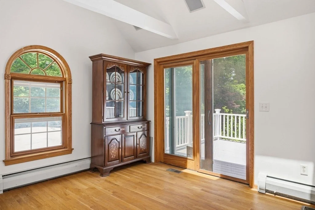 Photo of 4 Juniper Ln