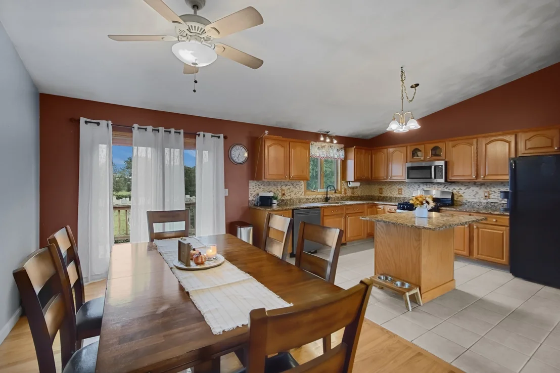 Photo of 52 Family Dr