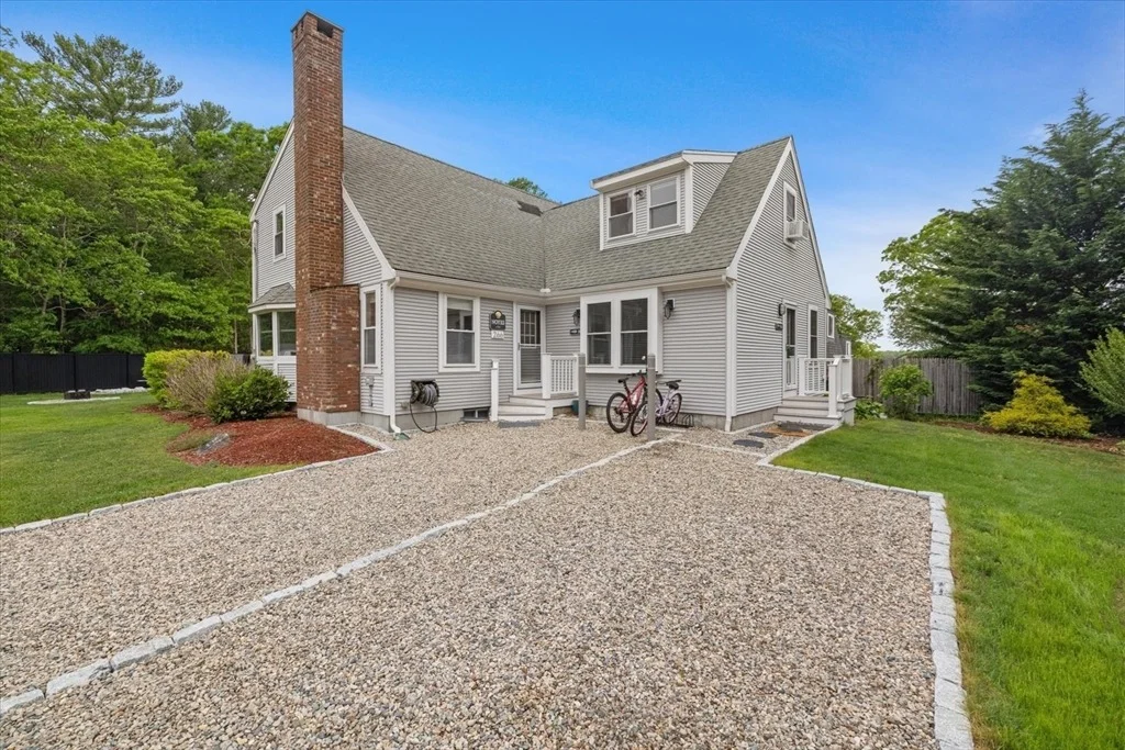 Photo of 266 Algonquin Ave