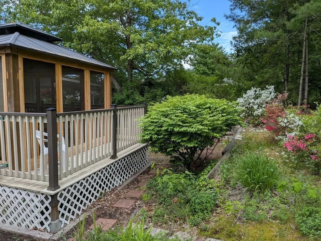 Photo of 10 Jefferson Way
