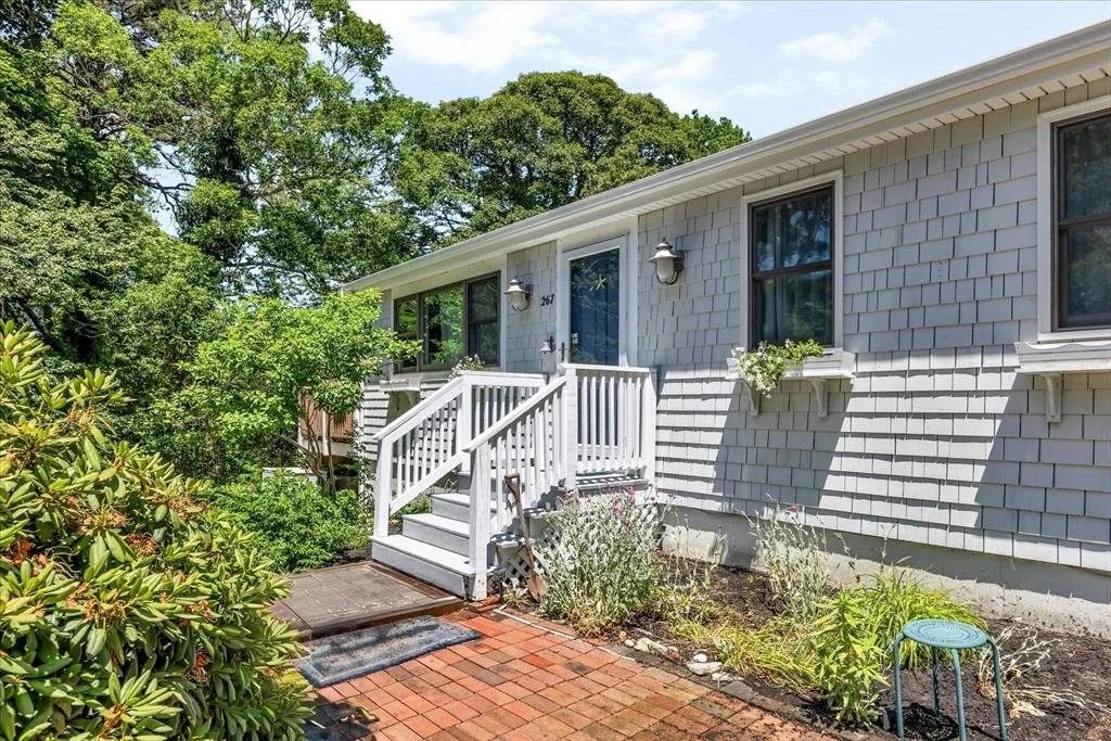 Photo of 267 Alden Dr