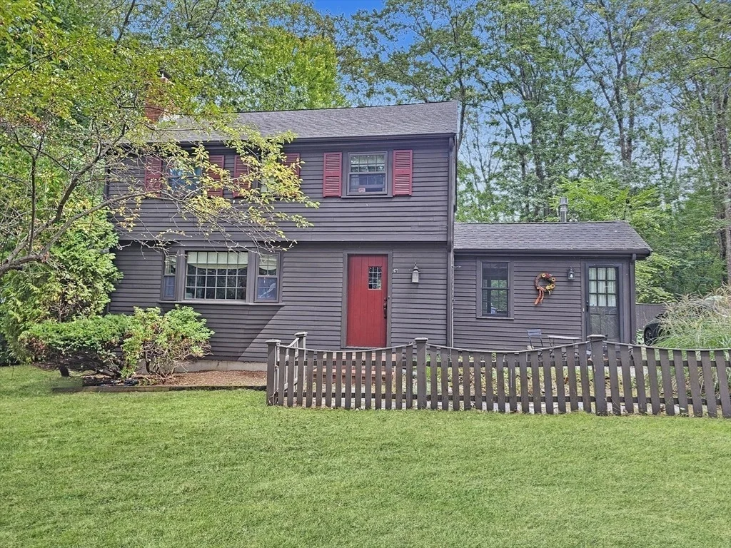 Photo of 471 Pond Street