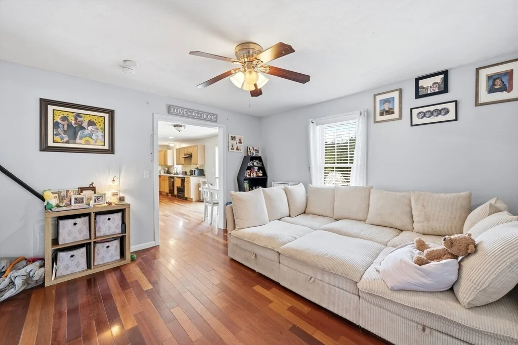 Photo of 341 Primrose Hill
