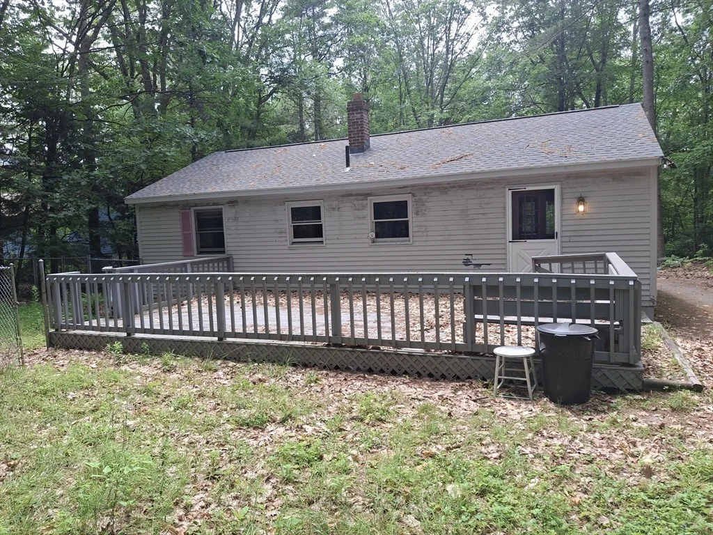 Photo of 8 Laurel Dr