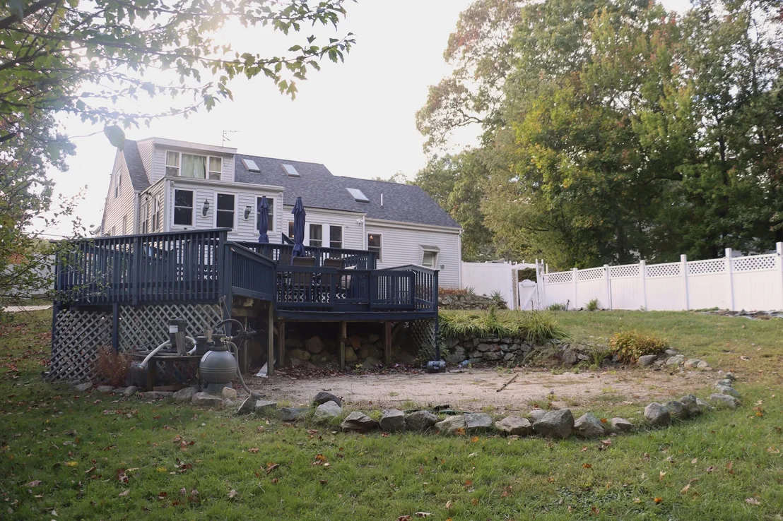 Photo of 865 Temple St
