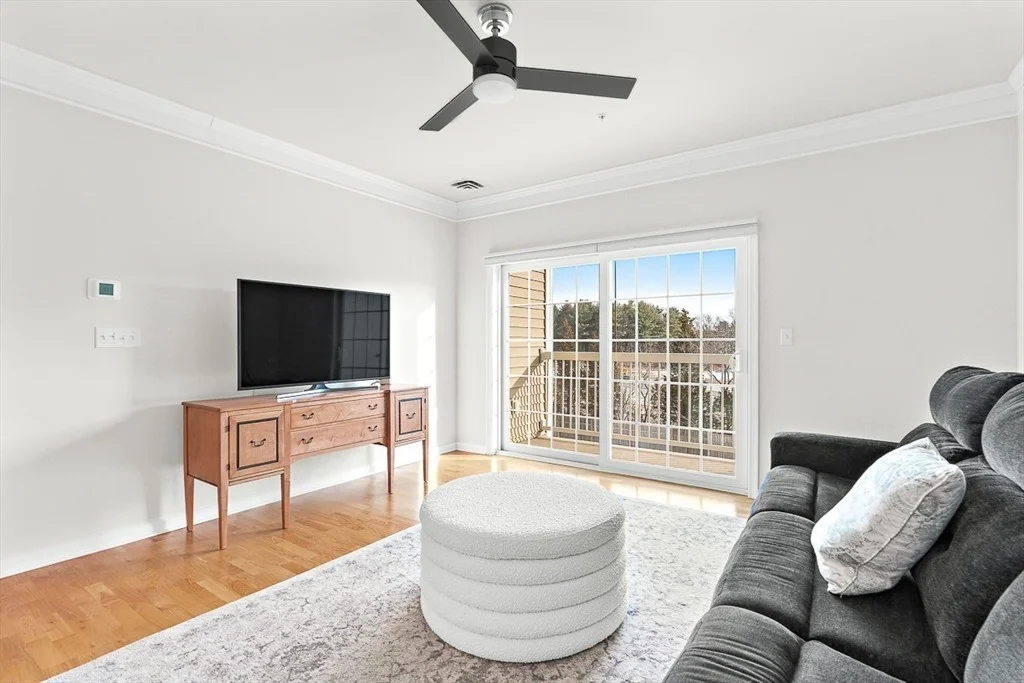 Photo of Unit 3003 at 36 Abigail Way