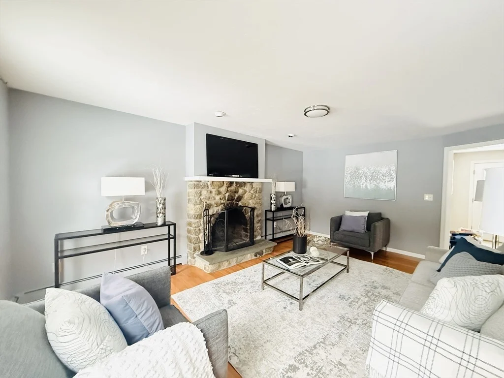 Photo of 19 Fredric Lane