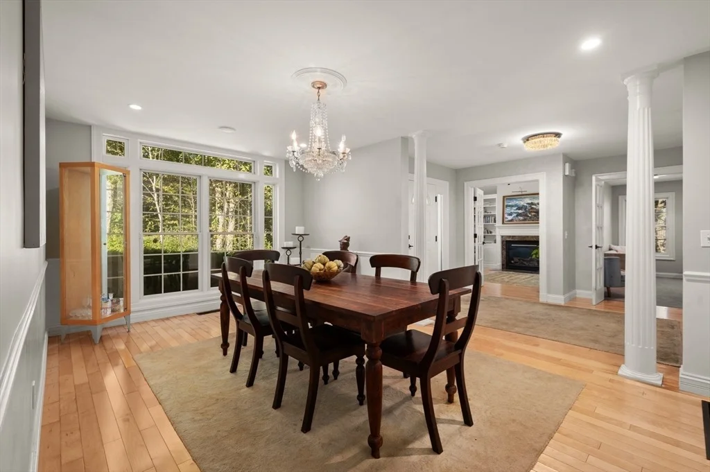 Photo of 27 Turtleback Rd