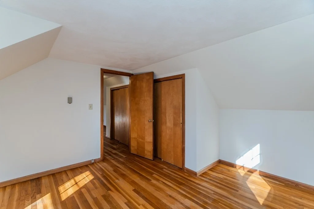 Photo of 18 Highland Cir
