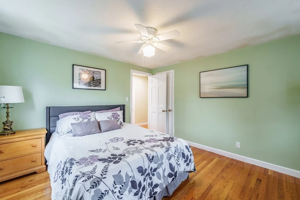 Photo of 236 Burbank Rd