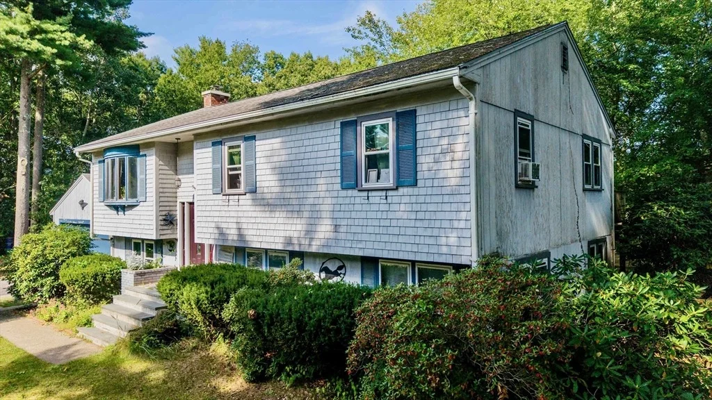 Photo of 21 Windsor Dr.