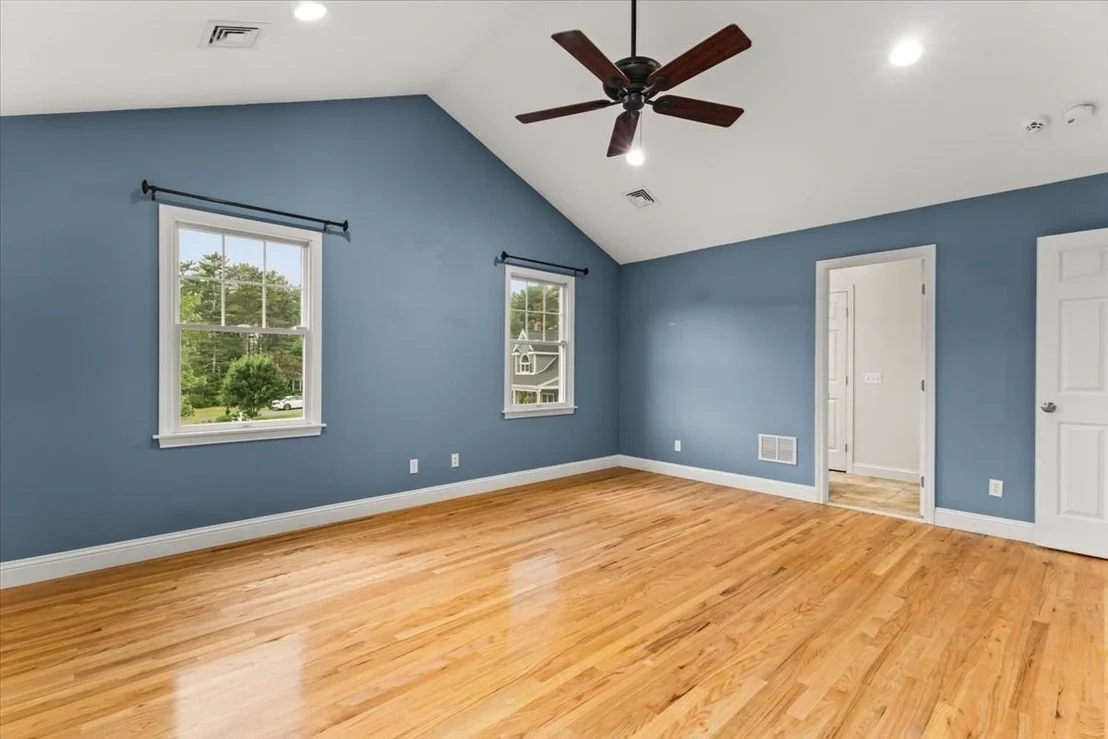 Photo of 22 Red Pine Ln