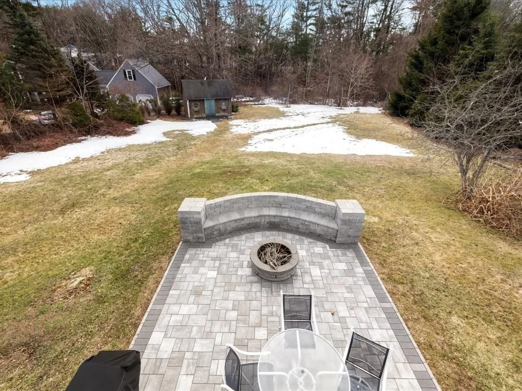 Photo of 555 Webster St.