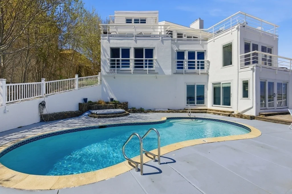Photo of 250 Wilson Rd