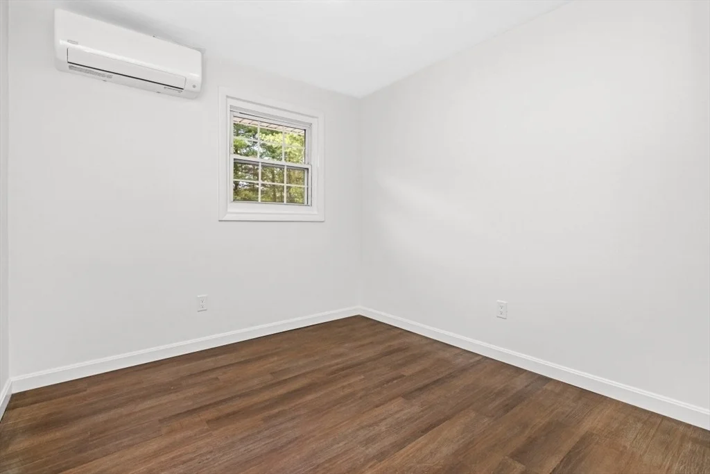 Photo of 300 Jon Dr