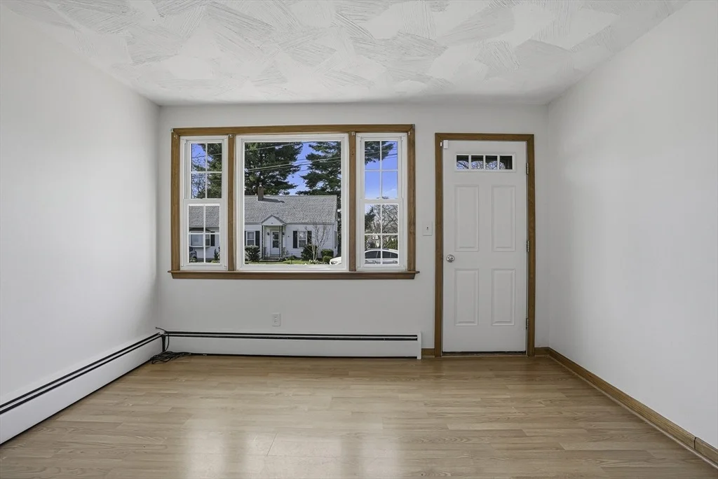 Photo of 71 Pickering Ave