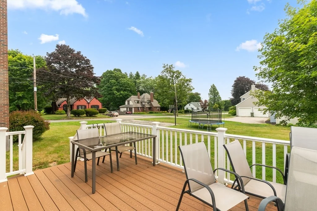 Photo of 10 Wesley Dr