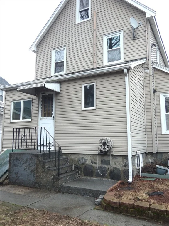 Photo of 60 Willard St