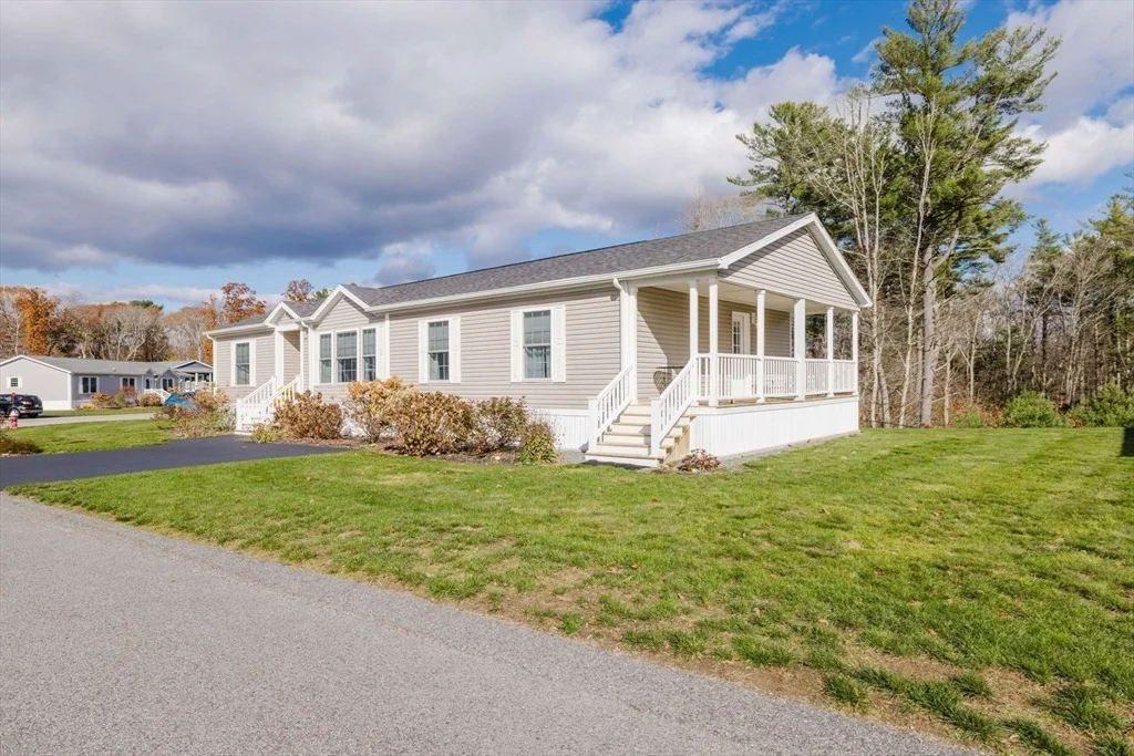Photo of 210 Linsay Drive