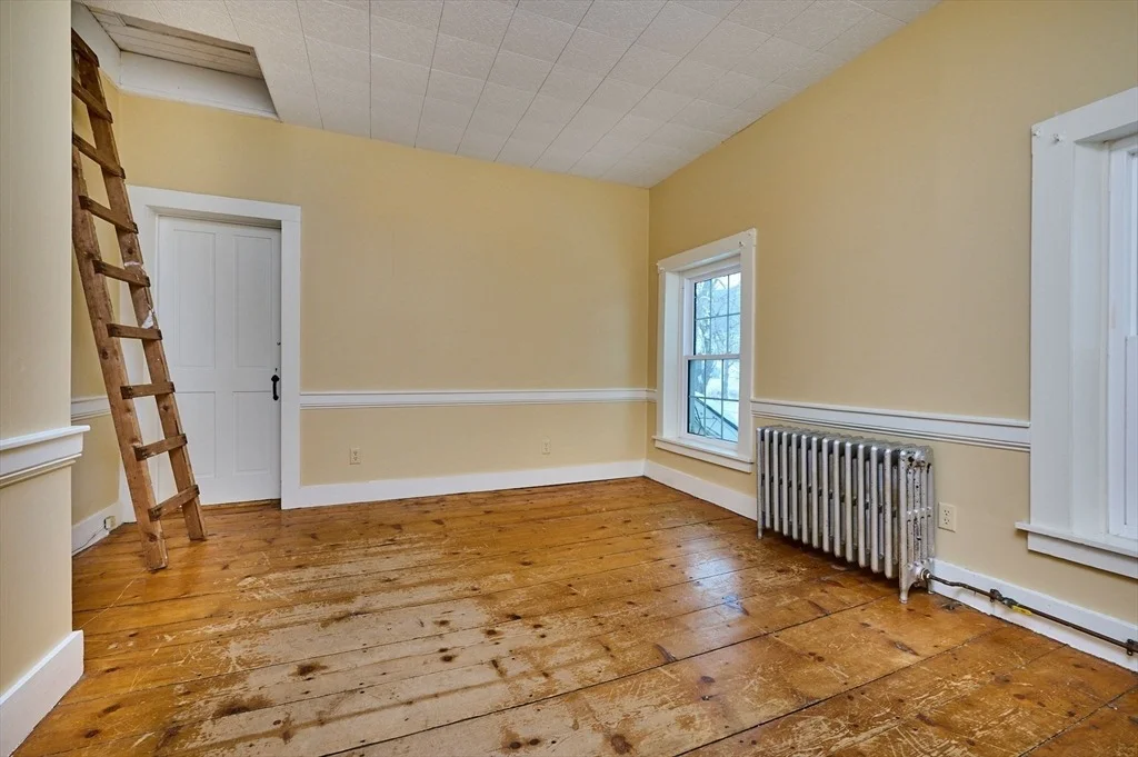 Photo of 40 Suburban Drive