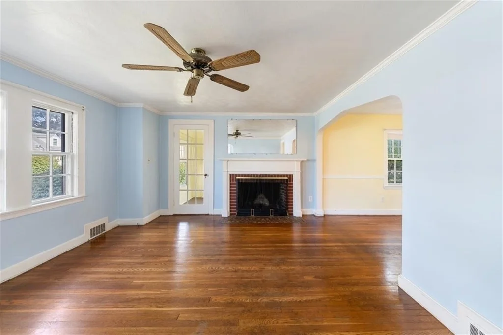 Photo of 34 Aberdeen Ave.