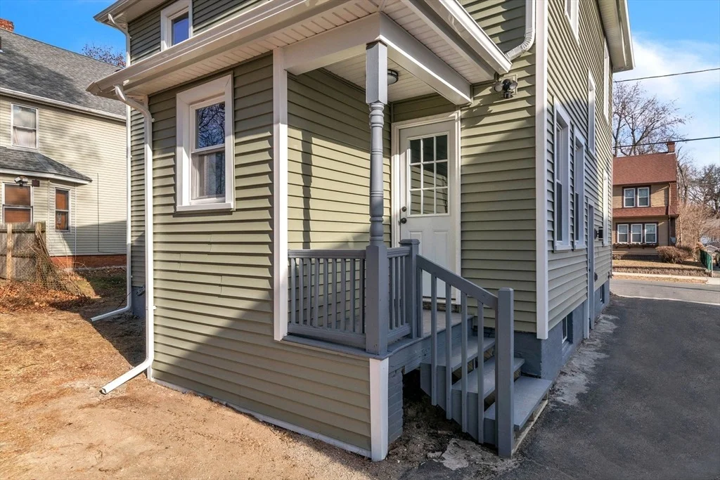 Photo of 124 Bristol St