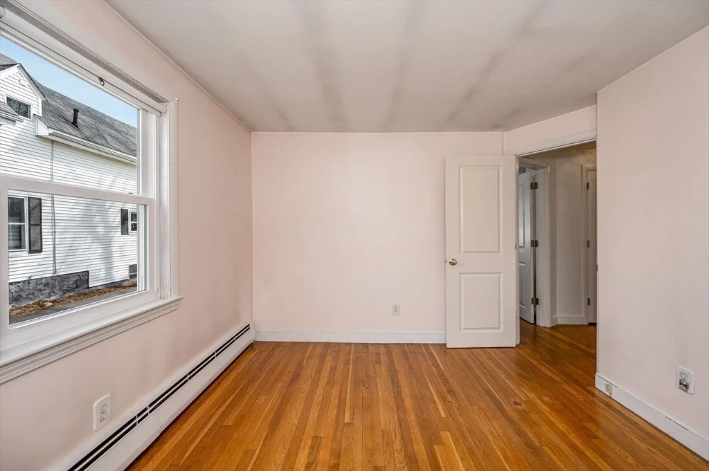 Photo of 49 Oak St