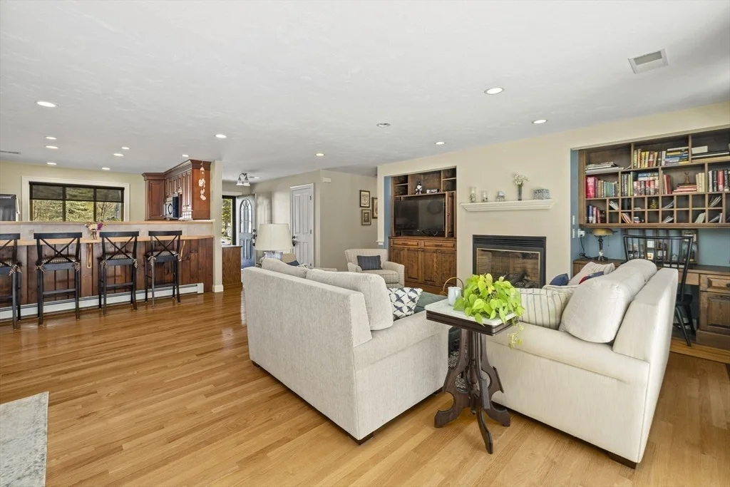 Photo of 3 Christopher Ln