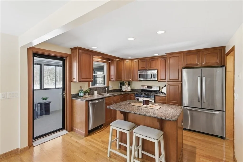 Photo of 72 Rogers Dr