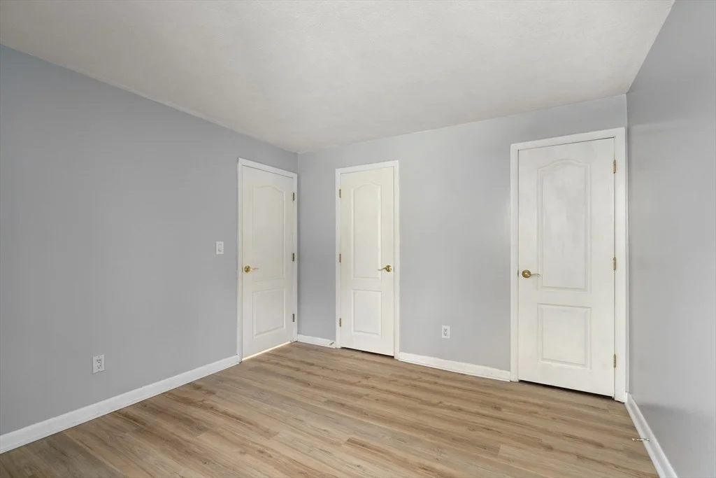 Photo of Unit 405 at 80 Walnut Street
