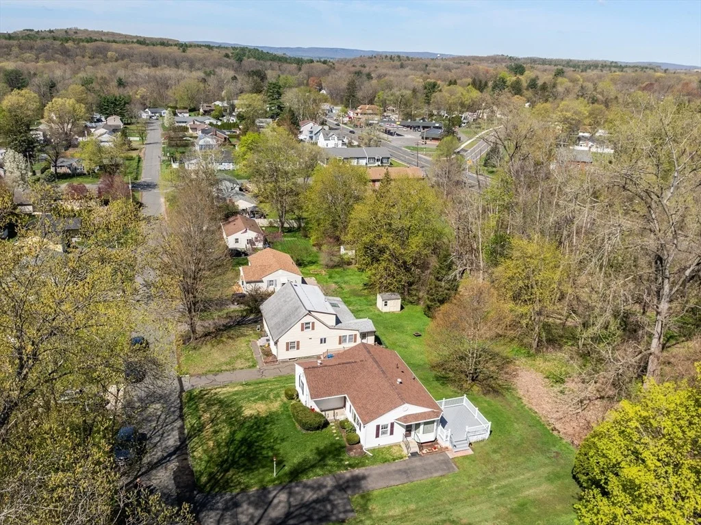 Photo of 22 Buckingham Ave