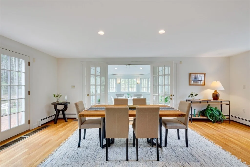 Photo of 134 Sandy Pond Rd
