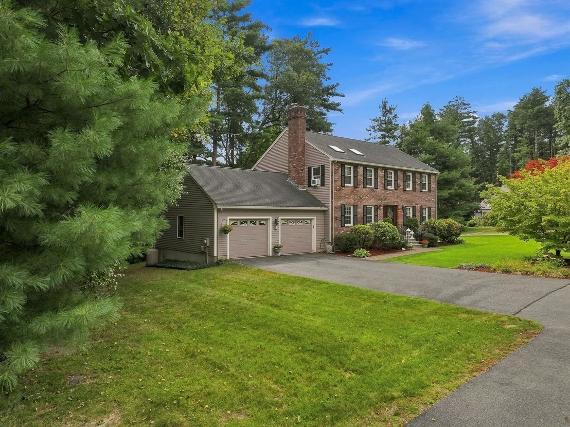 Photo of 7 Doucette Dr