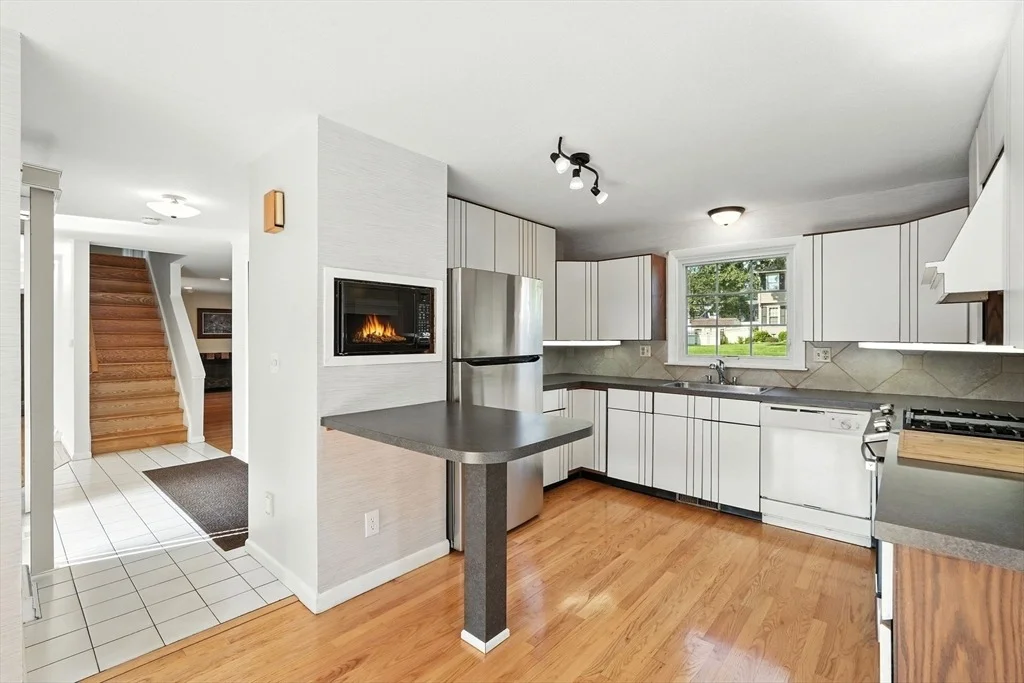 Photo of 233 Basil Rd