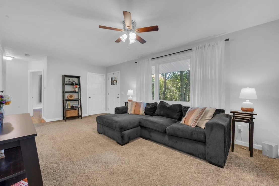Photo of 6 Barrett Rd