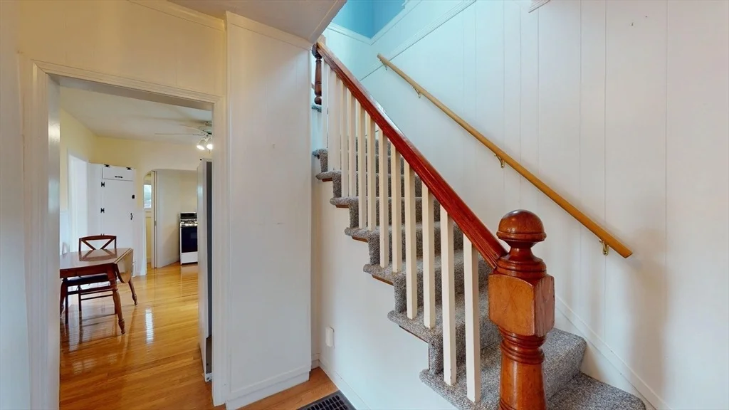 Photo of 233 Florence Ave