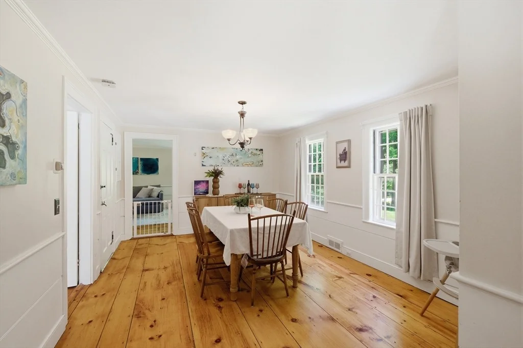 Photo of 46 Willard Rd