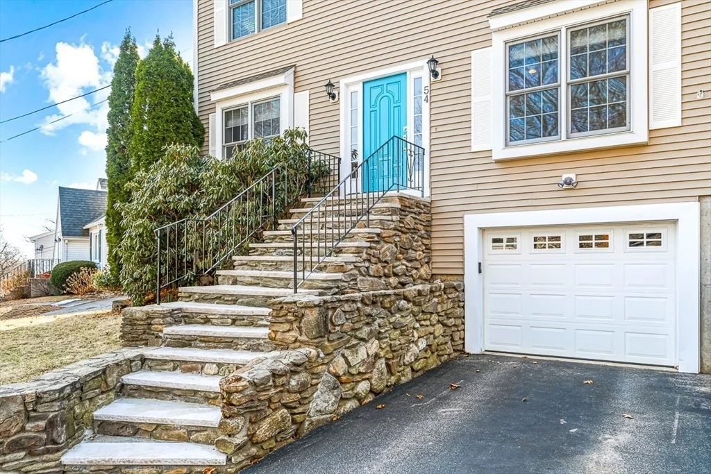 Photo of 54 Upland Rd