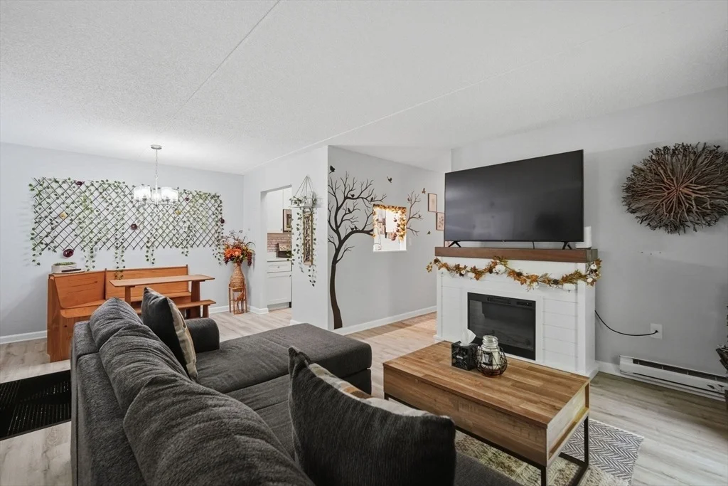 Photo of Unit G at 32 Maple Crest Cir