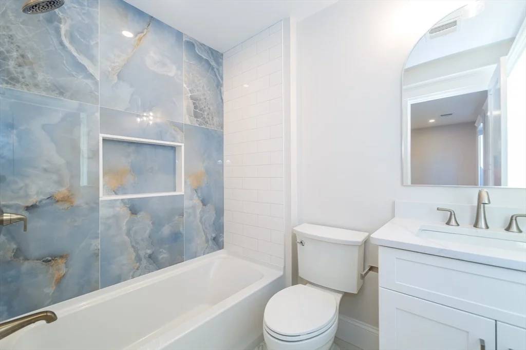 Photo of 6 Briar Ln