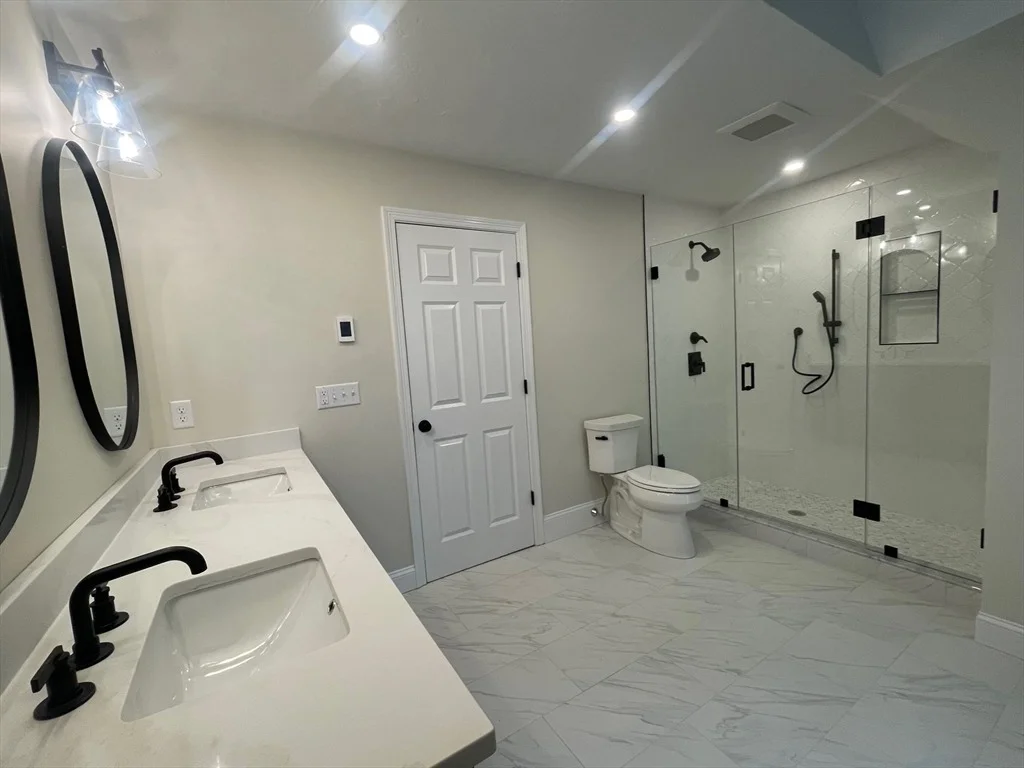 Photo of 111 Squannacook Rd