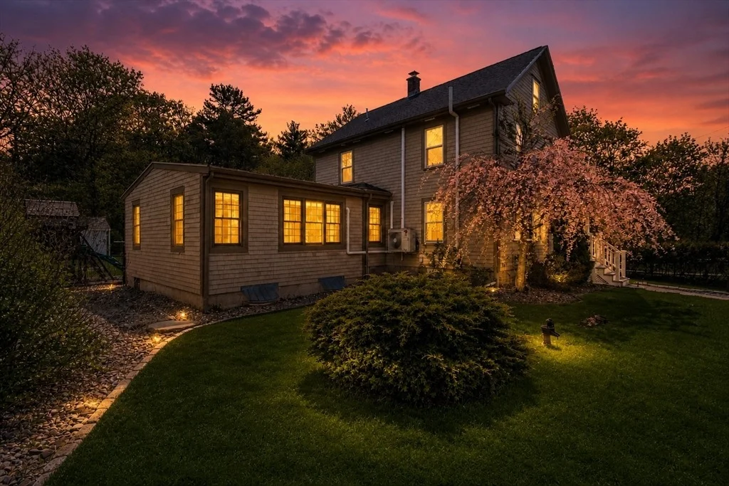 Photo of 52 Morse St