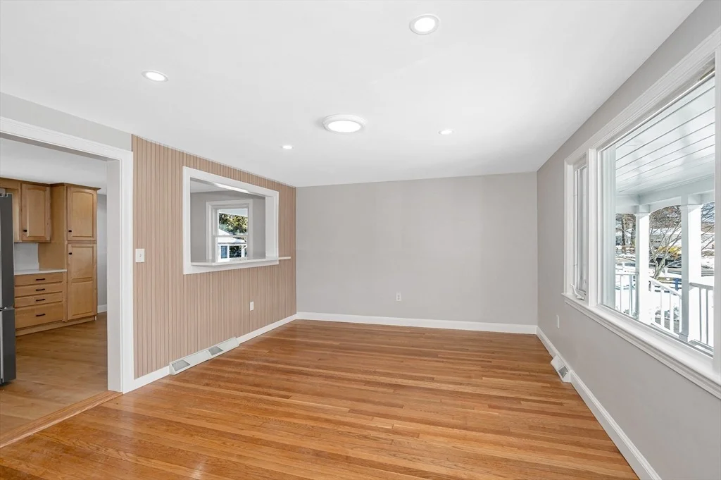 Photo of 101 Everett St