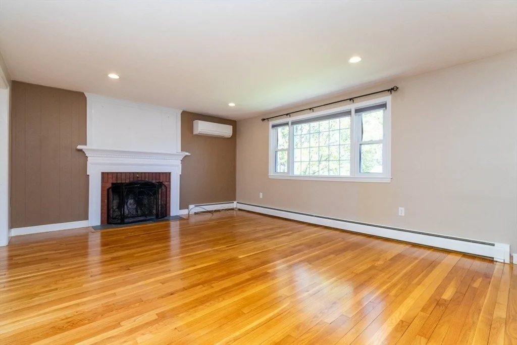 Photo of 4 Clearview Dr