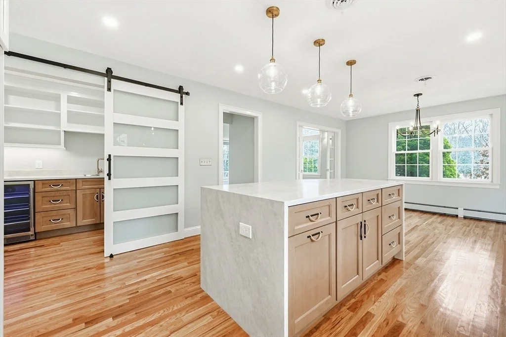 Photo of 2 Fieldstone Dr