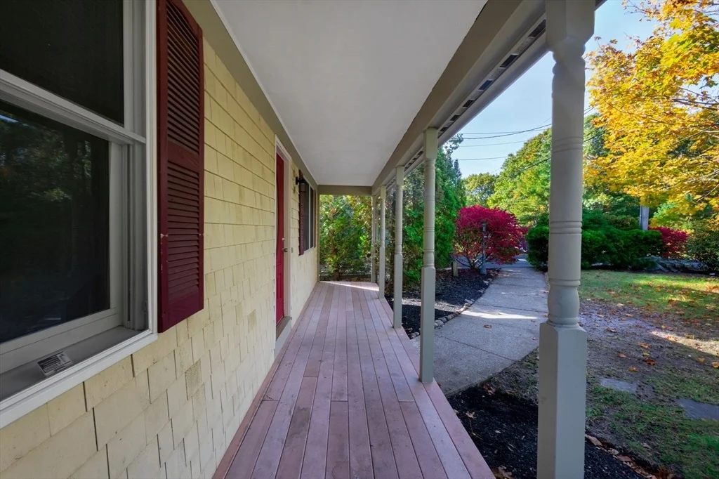 Photo of 103 Mayflower Ln