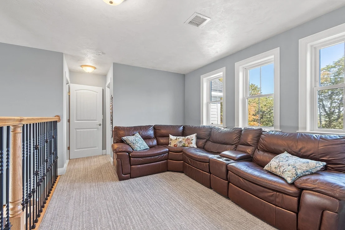 Photo of 637 Mason Rd