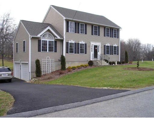 Photo of 8 A Vinton Road